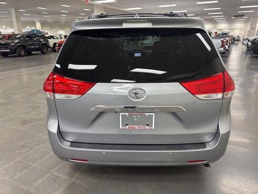 2014 Toyota Sienna XLE