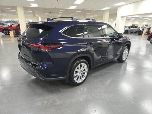 2026 Toyota Highlander Limited