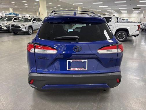 2024 Toyota Corolla Cross LE