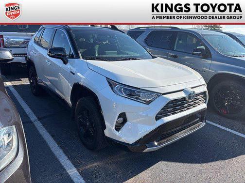 2020 Toyota RAV4 Hybrid SE