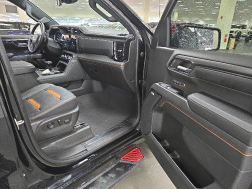 Onyx Black 2023 GMC Sierra 1500 AT4