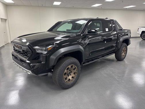 2025 Toyota Tacoma Hybrid Trailhunter Hybrid