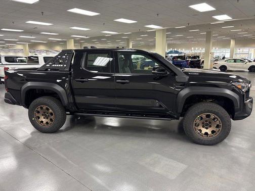 2025 Toyota Tacoma Hybrid Trailhunter Hybrid