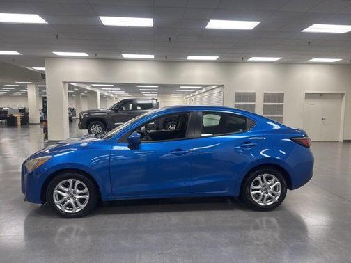 2017 Toyota Yaris iA Base