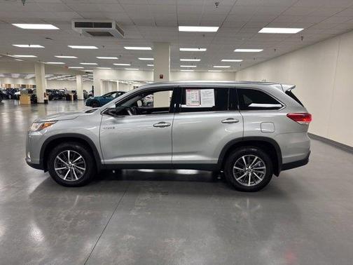 2019 Toyota Highlander Hybrid XLE