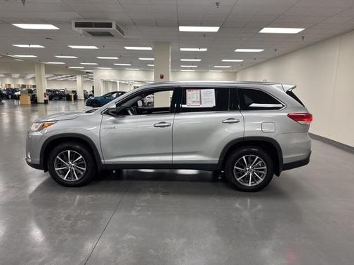 2019 Toyota Highlander Hybrid XLE