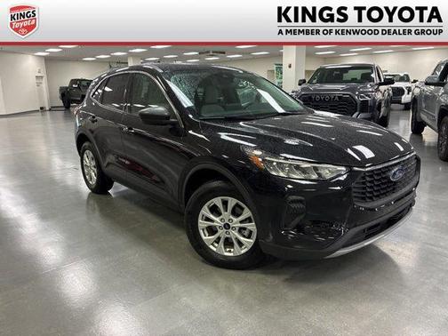 Agate Black Metallic 2023 Ford Escape Active
