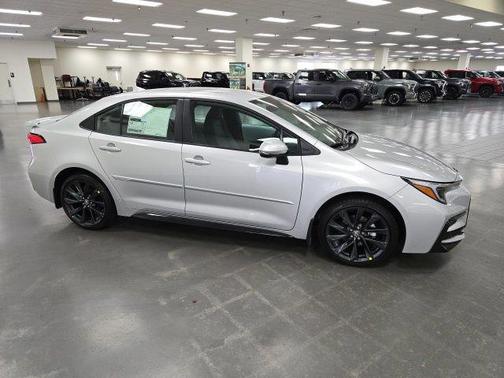 Classic Silver Metallic 2026 Toyota Corolla SE