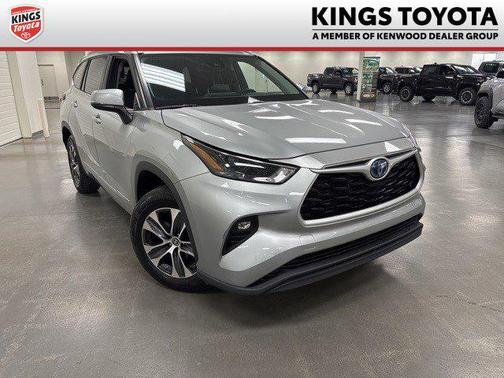 2023 Toyota Highlander Hybrid XLE