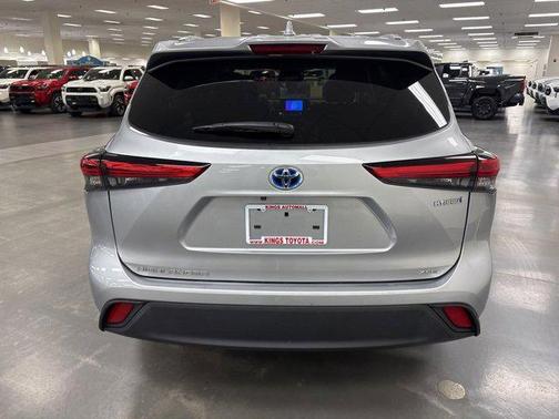 2023 Toyota Highlander Hybrid XLE