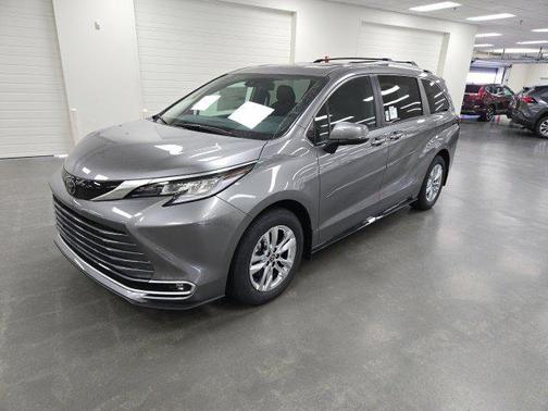 Heavy Metallic 2026 Toyota Sienna Limited