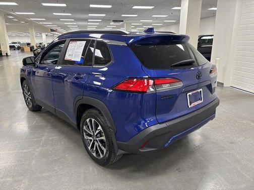 2024 Toyota Corolla Cross XLE