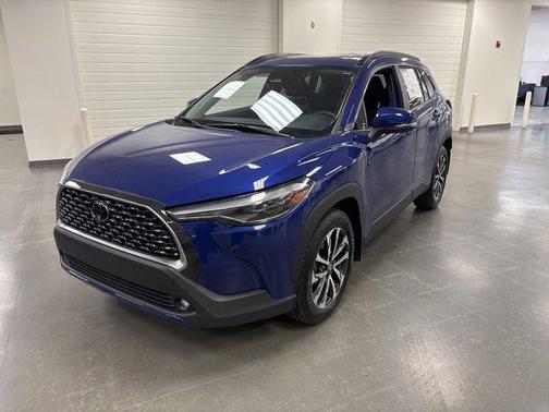 2024 Toyota Corolla Cross XLE