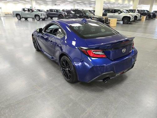 Trueno Blue 2026 Toyota GR86 Premium