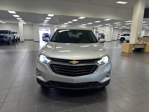 Silver Ice Metallic 2019 Chevrolet Equinox 1LT