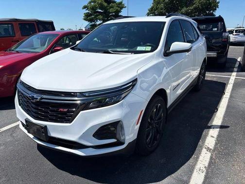Summit White 2022 Chevrolet Equinox AWD RS
