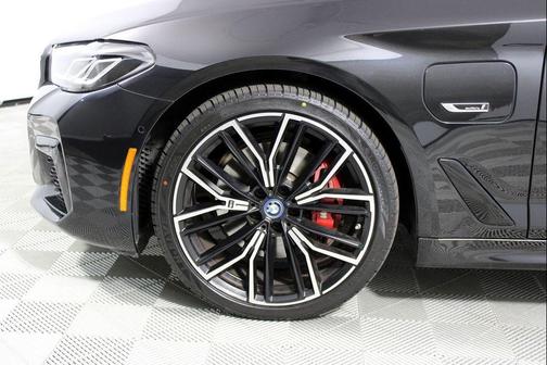 2023 BMW 530e Base