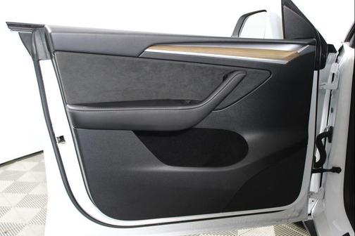 2023 Tesla Model Y Performance Dual Motor All-Wheel Drive
