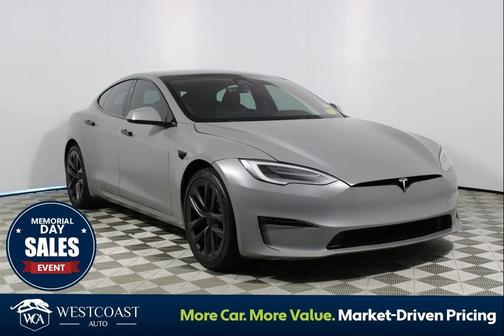 Pearl White Multi-Coat 2021 Tesla Model S Plaid
