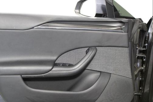 2022 Tesla Model S Plaid