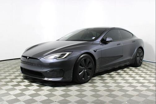 2022 Tesla Model S Plaid