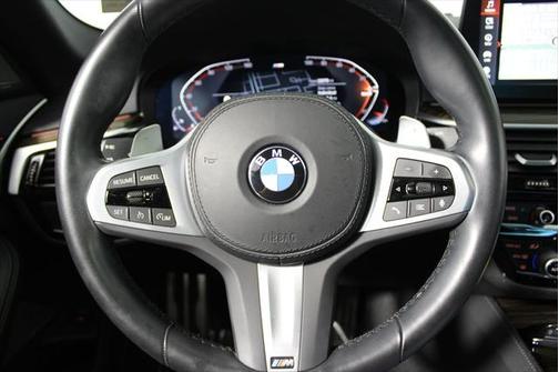 2022 BMW 540 i
