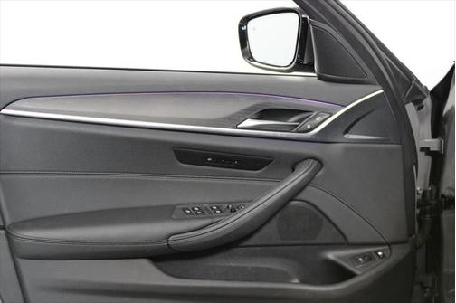 2022 BMW 530e Base