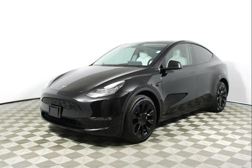 2023 Tesla Model Y Long Range Dual Motor All-Wheel Drive