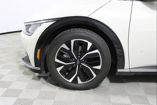 2022 Kia EV6 Wind