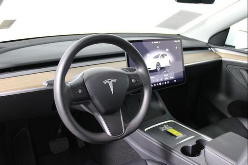 2025 Tesla Model Y Long Range Dual Motor All-Wheel Drive