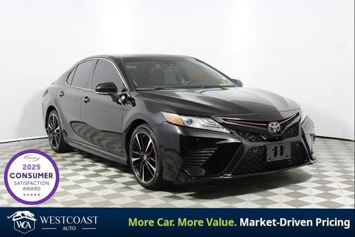 Midnight Black Metallic 2018 Toyota Camry XSE