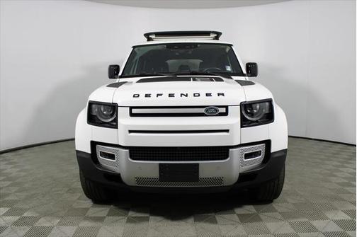2020 Land Rover Defender 110 SE