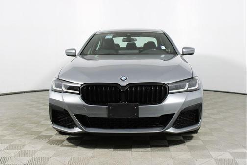 2023 BMW 530 i