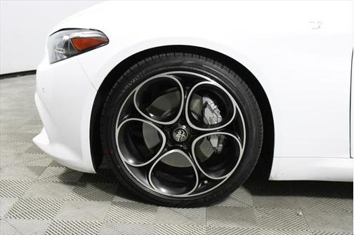 2022 Alfa Romeo Giulia Ti