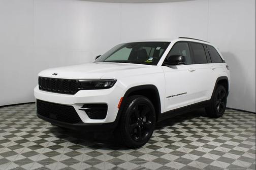 2022 Jeep Grand Cherokee Altitude