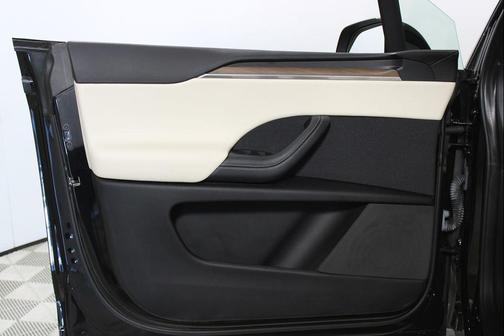 2022 Tesla Model X 