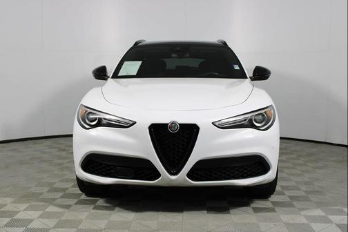 2023 Alfa Romeo Stelvio Veloce AWD