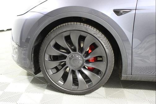 2023 Tesla Model Y Performance Dual Motor All-Wheel Drive