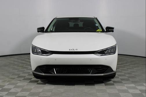 2024 Kia EV6 Wind