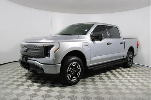 2023 Ford F-150 Lightning XLT