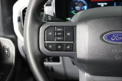 2023 Ford F-150 Lightning XLT