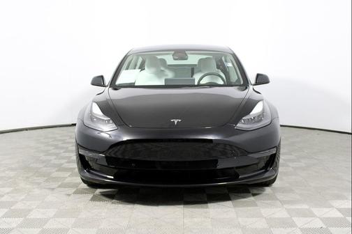 2022 Tesla Model 3 Standard Range