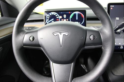 2022 Tesla Model 3 Standard Range