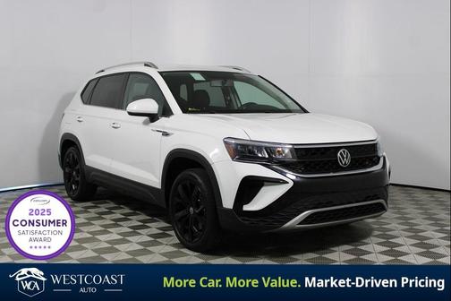 Pure White 2022 Volkswagen Taos SE