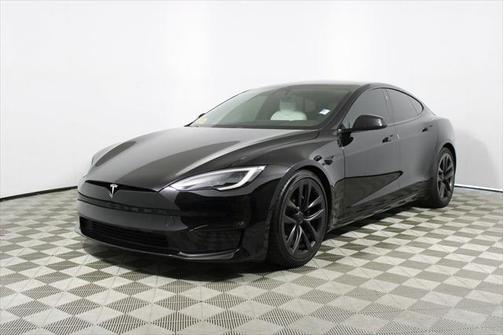 2022 Tesla Model S Plaid