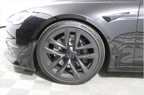 2022 Tesla Model S Plaid
