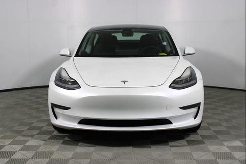 Pearl White Multi-Coat 2020 Tesla Model 3 Standard Range Plus