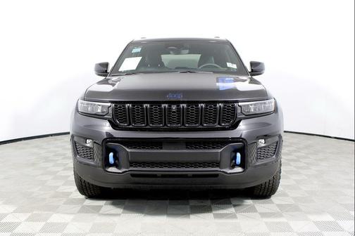 2022 Jeep Grand Cherokee 4xe Trailhawk