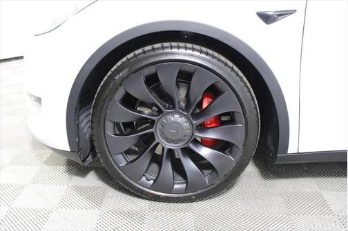 2022 Tesla Model Y Performance Dual Motor All-Wheel Drive