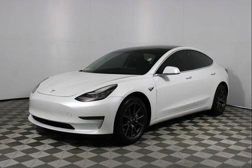 Pearl White Multi-Coat 2019 Tesla Model 3 Standard Range Plus